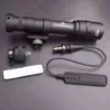 SF M600 M600B Scout Light Tactical LED Mini ficklampa 20mm Picatinny Hunting Rail Mount Weapon Light for Outdoor Sports W220311