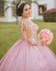 2021 Rosa Quinceanera Vestidos mangas compridas gola floral 3D Applique Satin Tulle Illusion Custom Made doce 16 graduação Prom vestido de baile