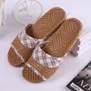 Mntrerm Natural Rattan Summer Linen Cane Grass Weave Women Plat Slippers Söt bowknot Flower Home Shoe Y200424