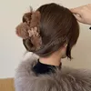 Winter Furry Pluszowe Pazury Do Włosów Dla Kobiet Śliczne Niedźwiedź Pluszowe Zaciski Back Head Ponytail Barrettes Włosy Akcesoria