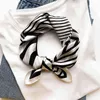 Neue 100% Natürliche Echte Seide Schal Mode Frauen Sommer Hals Schals Schal Hijab Taschentuch Schals Weibliche Quadratischen Kopf Für Damen y220228