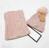 Marque hiver tricoté bonnets chapeaux écharpe ensembles femmes épais chaud bonnet chapeau mens tricot lettre bonnet bonnet casquettes équitation en plein air Set220T