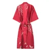 Kadın İpek Seksi Kimono Saten Bornoz Diz Boyu Nedime Yaprak Banyo Robe Artı Boyutu Gelin Soyunma Kıyafeti Düğün Pijama Için 210203