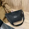 Bolsa da nova assinatura das mulheres Grande capacidade de Sling Luz do ombro e estilo versátil Oxford Pano Messenger Bag