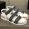 Berömd designer Womens Summer Flat Sandal Ladies Open Toe Thick Wedge Platform Sole Fashion Slide Slipper Shoes