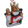 Resina Reno Familia Trineo Familia de 4 Adornos de Navidad Regalos personalizados para vacaciones o decoración del hogar Suministros de artesanía en miniatura Y201020