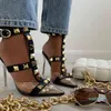 2022- نساء صندل Zapatos de Tacn Alto Con Remaches Para Mujer ، Sandalias Fiesta Punta Estrecha ، Calzado Verano ، 2022