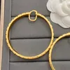 Dames hoep oorbellen ontwerpers goud oorbel mode grote cirkel eenvoudige sieraden luxe letter v stud earring hoepels groothandel 22030105R