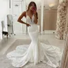 Ny stil Lace Mermaid Bröllopsklänningar Spaghetti Strap Soft Tulle Backless Bridal Gowns Ärmlös Vintage Country Bröllopsklänning