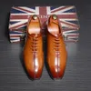 Moda Sukienka Buty Mężczyźni Oxford Patent Skórzany Męska Sukienka Buty Business Buty Mężczyźni Oxford Leather Zapatos De Hombre de Vestir Formalne