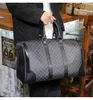 Büyük Kapasiteli Duffel Çanta Kadın Seyahat Çanta Luxurys Tasarımcılar Erkekler Için Omuz Çantası Spor Açık Paketleri Klasik Haddeleme Yumuşak Taraflı Bavul Bagaj
