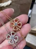 2021 Lyxig kvalitetsblomma hänghalsband med ihålig design och diamant för kvinnor bröllop smycken gåva armband örhänge Eng8085870