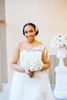 Sexy südafrikanische Satin-Meerjungfrau-Brautkleider mit abnehmbarer Schleppe, Applikationen, Spitze, schiere One-Shoulder-Langarm-Brautkleider in Übergröße