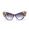 2021 Color Rhinestone Gato Ojo Gafas de sol Femenino Tendencia Diamante Encontró Cateye Cateye Sexy Mujeres Gafas UV400 Black Lens