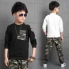 Höstpojkar Camouflage Passar Sport Sweatshirts + Byxor Barnkläder Satser Kids Tracksuits Teen Boy Sportkläder Jul Outfit G220310