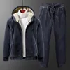 plus size L- tute invernali da uomo più abiti casual in velluto spesso felpa in cashmere + pantaloni 2 pezzi set super caldo LJ201126