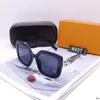 Luxury- Sport Casual Solglasögon, Klassisk Retro Fashion Big Frame Driving Glasses En tur tillhör Ladies Solglasögon Belt Box