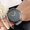 أزياء Clover Quartz Wrist Watches for Women Men للجنسين مع 3 أوراق أوراق طراز Dial Silicone Band Watch AD225787506