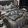 Sıcak satış yatak takımları 4 adet katı yatak takım elbise nevresim ipek dantel yatak etek tasarımcı yatak malzemeleri stokta