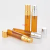 100pieces / parti 5ml Portable Amber Glass Parfymflaskor Atomizer Contenitori Kosmetisk Vuoti Med Aluminium Pumpshipping