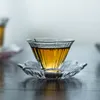 透明なガラスティーソーサーゴールドリム日本酒メガネスホームレストランバーカフェ用の丸いフロアル型の小さな料理