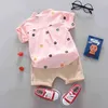 Nowe Letnie Dzieci Ubrania Garnitur Baby Boys Cartoon Wzór Koszula Szorty 2 sztuk / Zestawy Toddler Casual Odzież Niemowlę Dzieci Dresy G220310