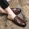 슬리퍼 Zomer Mannen Muilezels 야외 Lederen 캐주얼 Schoenen Ademend Half 슬리퍼 Krokodil Patroon 남자 Half Schoenen Man Penny Loafers 220308