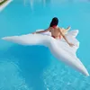Asas de anjo gigante piscina inflável flutuante colchão de ar preguiçoso festa de água brinquedo equitação borboleta anel de natação piscina 250180cm5207810