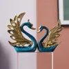 Пара Swan Statue Home Decor Sculpture Современное искусство Украшения Свадебные подарки Домашние Украшения Аксессуары для гостиной T200710