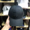 cappello nero coreano