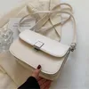 女性バッグデザイナーのファッションレター肩の本物のサドルバッグ