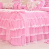 Stile coreano rosa pizzo copriletto set biancheria da letto re regina 4 pezzi principessa copripiumino gonne letto biancheria da letto in cotone tessili per la casa 201209
