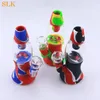Magasin de fumée en gros style de conception de fontaine de narguilé bongs en silicone non décolorés brûleur à mazout en verre barboteur d'eau avec accessoires en verre