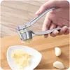1pc Stainless Steel Garlic Press Crusher Kitchen Cooking Vegetables Ginger Squeezer Masher Handheld Ginger Mincer Tools OOF4007