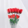 Simulation Rose Blume einzelne rote Rosen Cartoon Bär mit einem herzförmigen Aufkleber Valentinstag Geschenk Muttertag Geschenk Hochzeit
