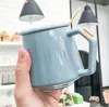 Tasses Version coréenne d'or avec couvercle cuillère tasse en céramique bureau d'affaires tasse à café hommes et femmes Art eau Harajuku Cup1
