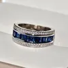 Cluster ringen creatieve kleurbeschermde ingelegde zirkoonring geëlektroplateerde koninklijke blauwe zirconia sieraden voor dameshoge kwaliteit ringen1
