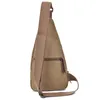 HBP Kvinnor Luxurys Designers Väskor Mens Små bröstkorgar Sport Kanvasväska Mensväska Multifunktionell Outdoor Messenger Bag