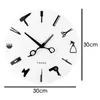 Barber Mur Corloge Barber Équiment outils Murau Horloge Moderne Design Shop Business Sign Watch Beauty Hair Salon303F1342902