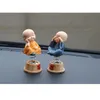 4 Teile/satz Auto Ornamente Harz Bobbleheads Puppen Figur Mönche Maitreya Buddha Figur Geschenk Schreibtisch Auto Anhänger Dekor Auto Styling1300v