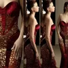Rami Salamoun Neue Sexy Meerjungfrau Samt Rot Burgund Prom Kleider Schatz Gold Kristall Perlen Illusion Party Kleid Formelle Abendkleider