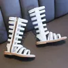 2022 meninas de verão sapatos de couro fôrma criança gladiator sandálias meninas bebê sandálias altas sandálias romanas para meninas B969 AA220311