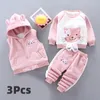 Bear Leader Baby Boy's kleding katoen warm pak cartoon plus fluwelen gewatteerde trui baby meisje kleding hooded vest driedelig lj200916