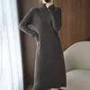 Casual Ästhetische Maxi Pullover Kleid für Frauen Winter Lose Frau Robe Lange Vintage Kleider Gestrickte Bodycon Koreanische Mode Weiß 211221