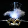 LED Halloween Party Flash Gloeiende Feather Mask Mardi Gras Masquerade Cosplay Venetiaanse maskers Halloween -kostuums Gift562L276S9543518