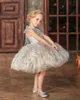 Luxury Feather 2022 Flower Girl Dresses Sequined Baby Girl Ärmlös Toddler Kläder Födelsedag Bröllop Gästklänning För Girls Robe de Demoiselle Princess Communion