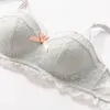 Kvinna Super Push Up Bra Sexig Underkläder Seamless Brassiere Lace Wireless Women's Underwear Bras för Små Bröst Bralett Top LJ200821