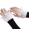 Fem fingrar handskar 1 par koreanska kvinnor tjejer falska flared ärmar spets pläterade ruched falska manschetter1