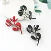 Pins, Brooches Antique Sense Olive Branch Petal Imitation Pearl Overcoat Suit Accessories Easy Matching Temperament For Women Pins