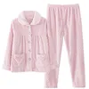 Rose Femmes Pyjamas Plus La Taille Elengant Gaufrage Motif Hiver Chaud Femmes Flanelle Pyjama Cardigan Loungewear Femme Vêtements De Nuit Nouveau T200707